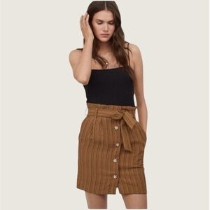 5/$15 | H&M | High Waisted Pinstripe Paperbag Skirt